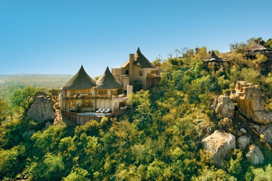Sabi Sand safari lodge with a view