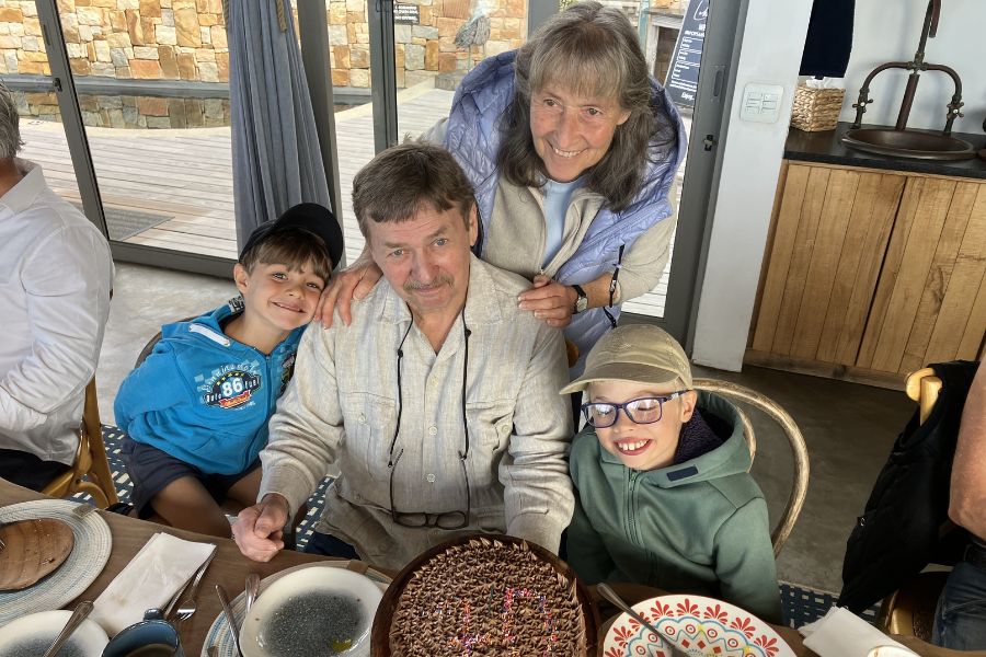 Family meal at Lekkerwater